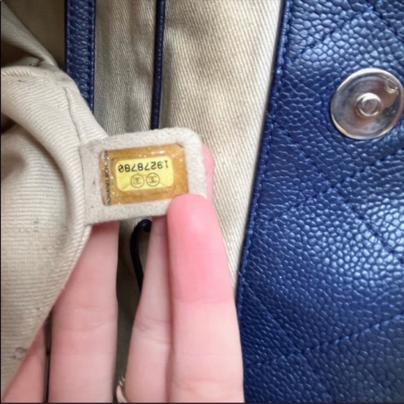 🚫SOLD🚫CHANEL Caviar Jumbo Quilted Blue Chain Monogram Tote Hobo Crossbody Bag - Picture 9 of 12